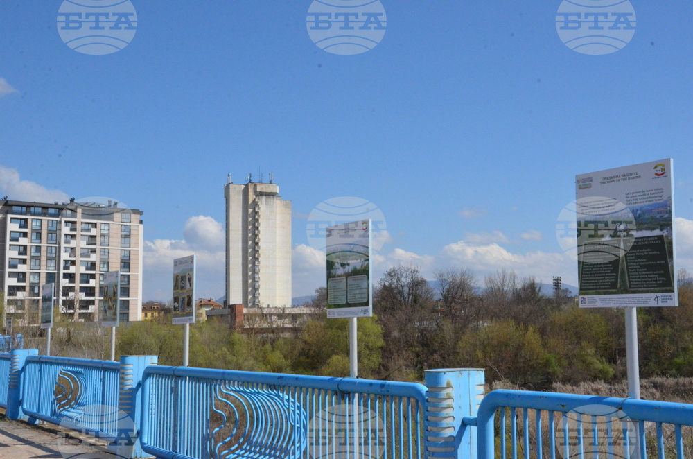 Кърджали  - акция по почистването на местообитанието на чапловата колония