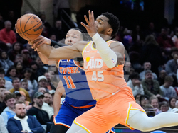 Knicks Cavaliers Basketball