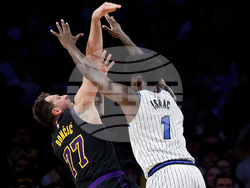 Magic Lakers Basketball