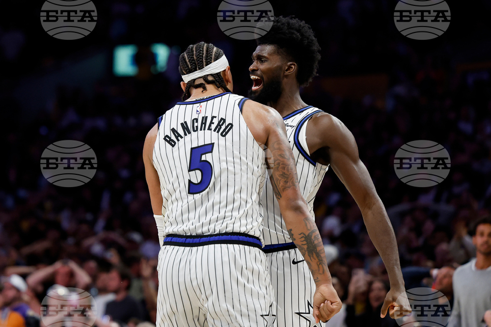 Magic Lakers Basketball