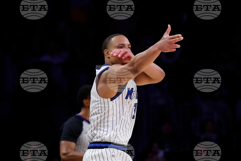 Magic Lakers Basketball