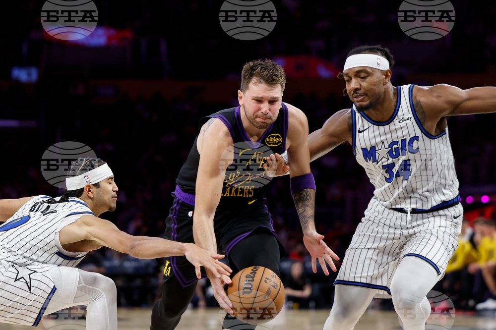 Magic Lakers Basketball