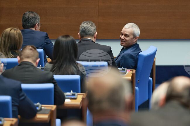 Депутатите ще изслушат днес служебния министър на вътрешните работи и ръководители на служби заради информация за оказване на натиск по случая "Петрохан"