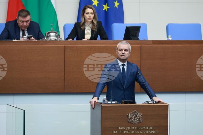 Vazrazhdane Blames Russia's War of Aggression on Ukraine, Calls It "Geopolitical Anti-Russian Project", Calls EC "Pro-Fascist" 