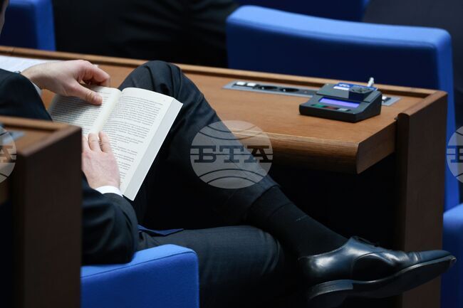 Очаква се парламентът да изслуша министри от служебния кабинет за ситуацията с военните самолети на САЩ на летище „Васил Левски“ - София 