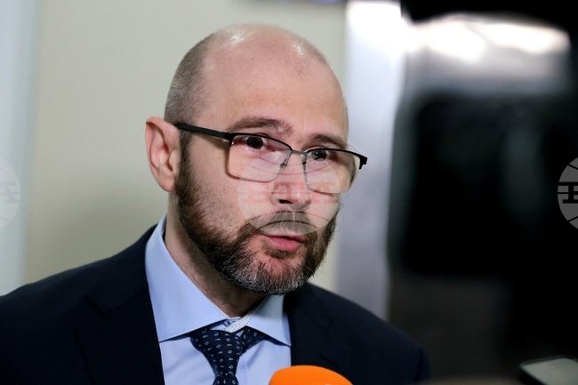 Justice Minister Backs Magistrates Speaking Out Against Dependencies in the System