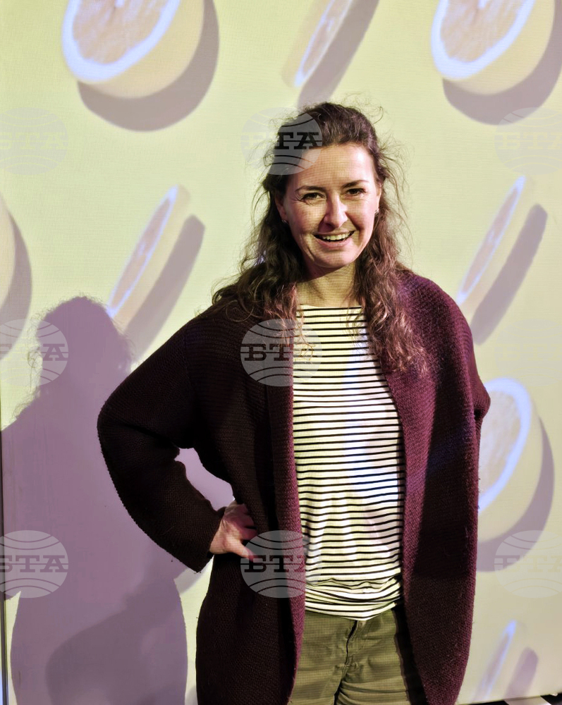 Пиесата „Наречен господин“ е за търсенето на щастие без компромиси, каза режисьорът Гергана Димитрова 