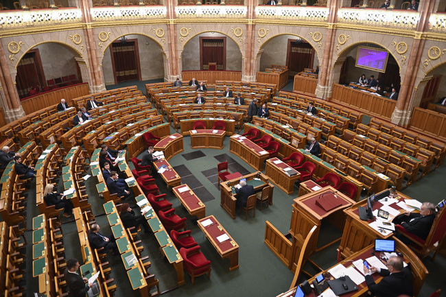 Унгарският парламент одобри присъединяването на Финландия към НАТО
