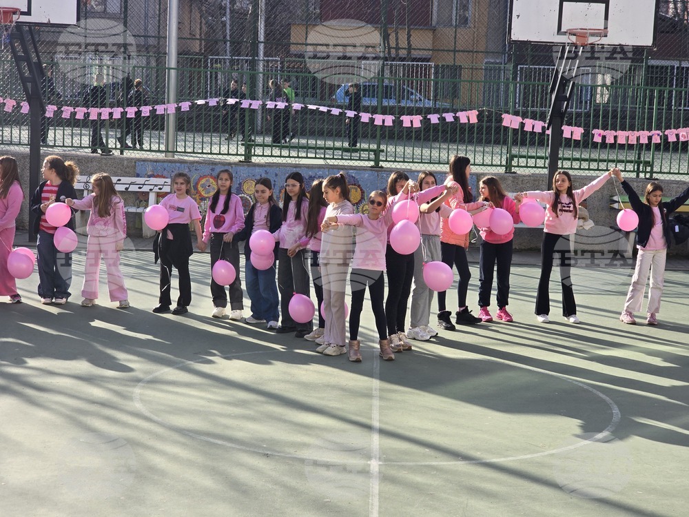 Ден на розовата фланелка - Трето основно училище „Гоце Делчев"