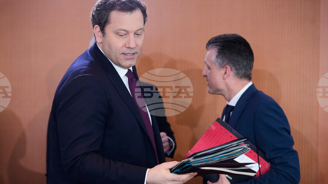 Германският финансов министър предупреди да не се всява паника за икономиката заради войната в Близкия изток