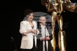 Театрални награди "ИКАР"