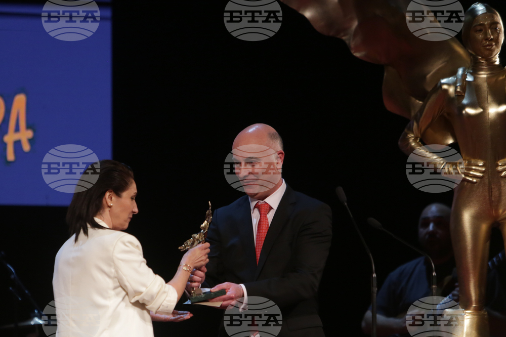 Театрални награди "ИКАР"