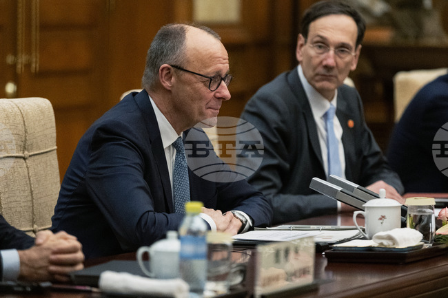 Бързо нарастващият търговски дефицит на Германия с Китай не е здравословен, каза Мерц в Пекин