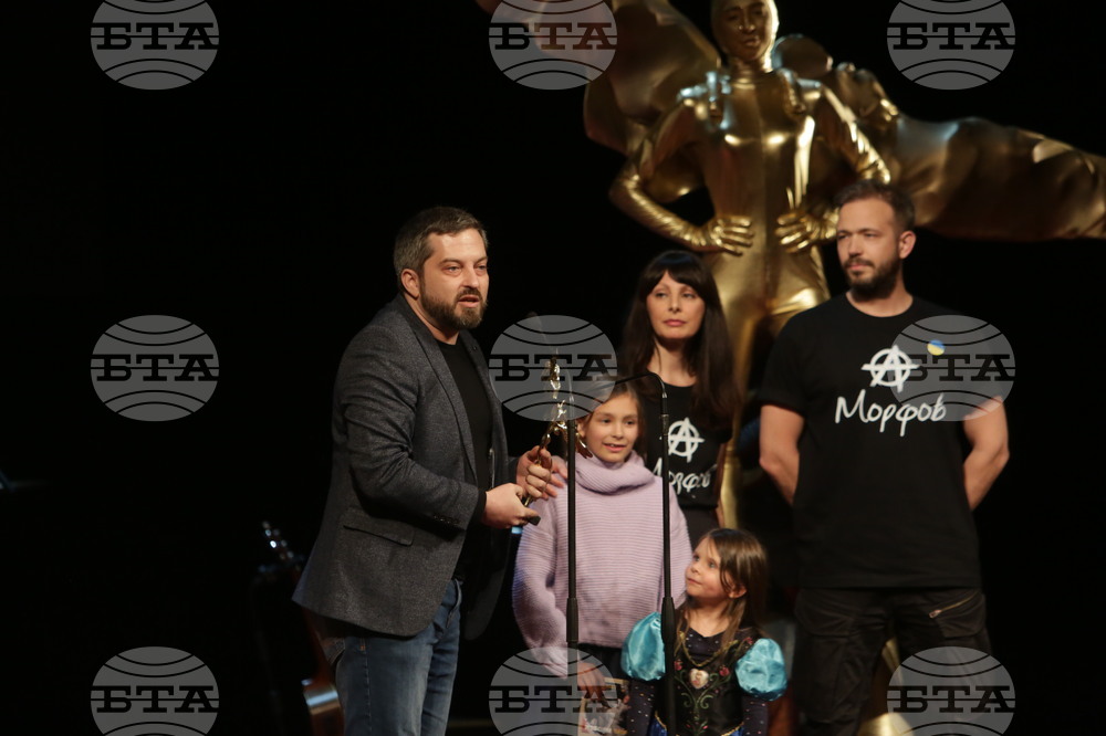 Театрални награди "ИКАР"