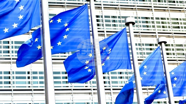 ЕК ще създаде възможност за по-лесен достъп до кредити за държавите от ЕС в близост до Украйна, Русия и Беларус, сред които и България