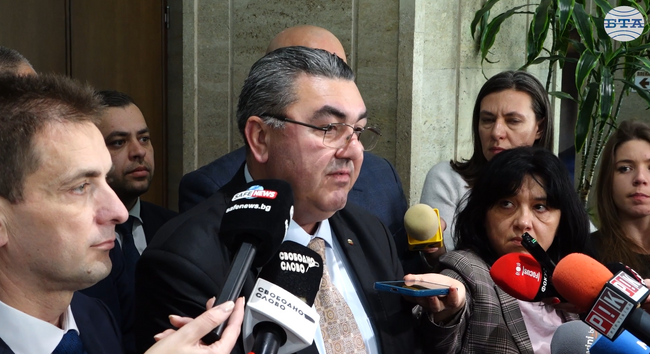 Ще сезираме Конституционния съд, заявиха от АПС по повод отхвърленото вето на президента за промени в Изборния кодекс