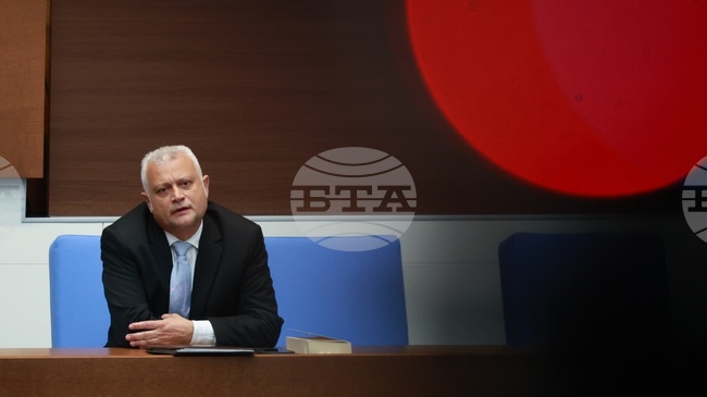 Случаят „Петрохан“ предизвика масова психоза сред българското общество, каза вътрешният министър Емил Дечев