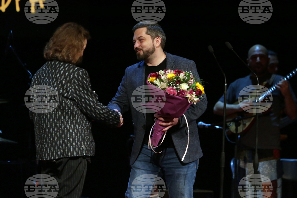 Театрални награди "ИКАР"