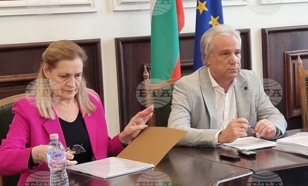 Общинският съвет в Сливен увеличава възрастта за подпомагане на осиновени деца до 10 години