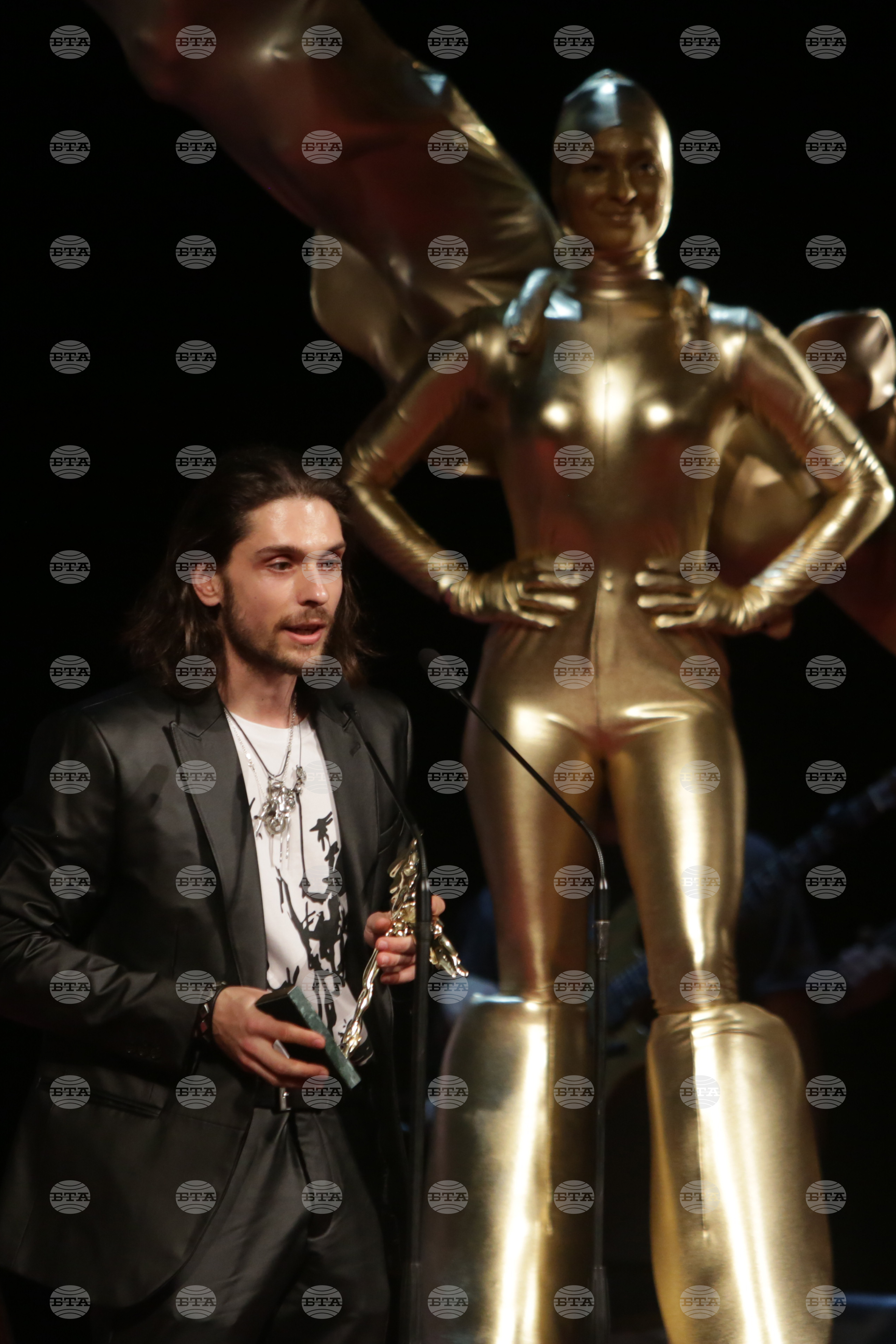 Театрални награди "ИКАР"