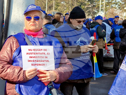 Румъния - Букурещ - образование - протест