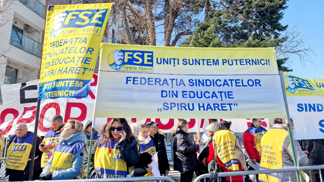 Румъния - Букурещ - образование - протест