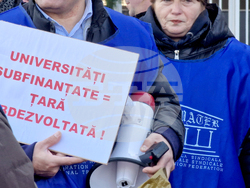 Румъния - Букурещ - образование - протест