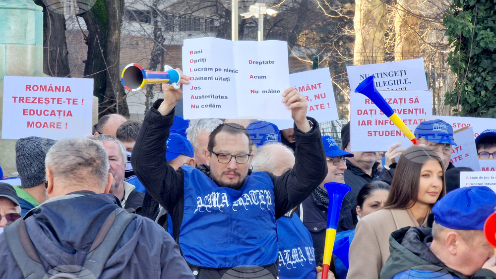 Румъния - Букурещ - образование - протест