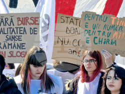Румъния - Букурещ - образование - протест