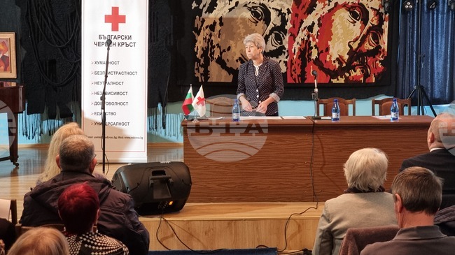 Областната червенокръстка организация в Ямбол е сред водещите в страната, заяви доц. Христо Паунов от Националния съвет на БЧК