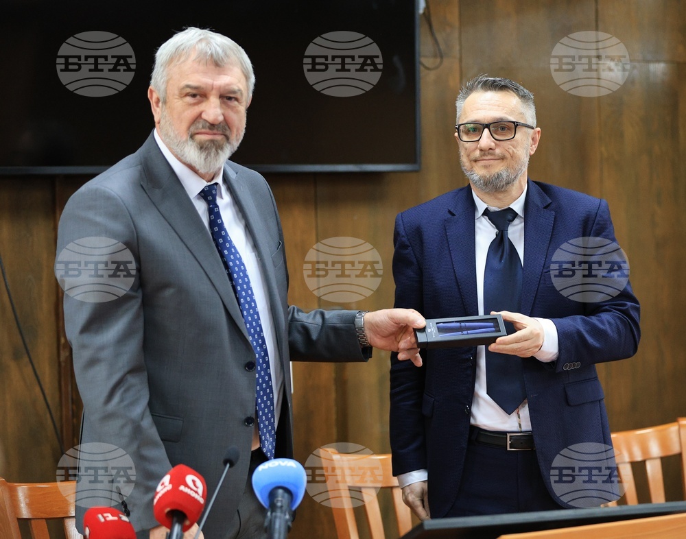 Новият областен управител на Русе Орлин Пенков очерта предстоящите избори, трафика на Дунав мост и образованието като свои приоритети