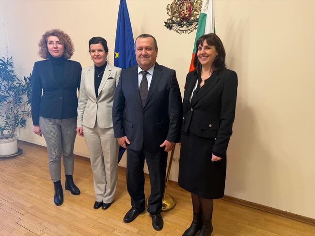 Министър Адемов към представителите на общините: Трябва да възстановим доверието на гражданите в изборите