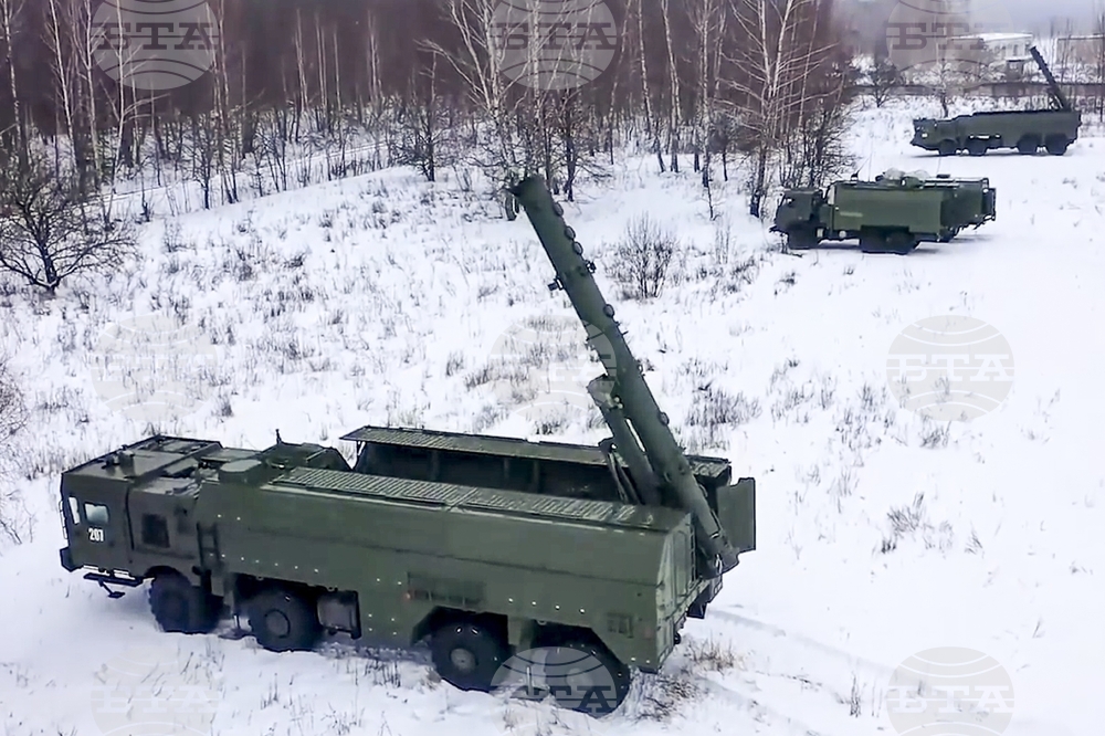 Беларус съобщи, че планира до края на годината да разположи ракетен комплекс „Орешник“