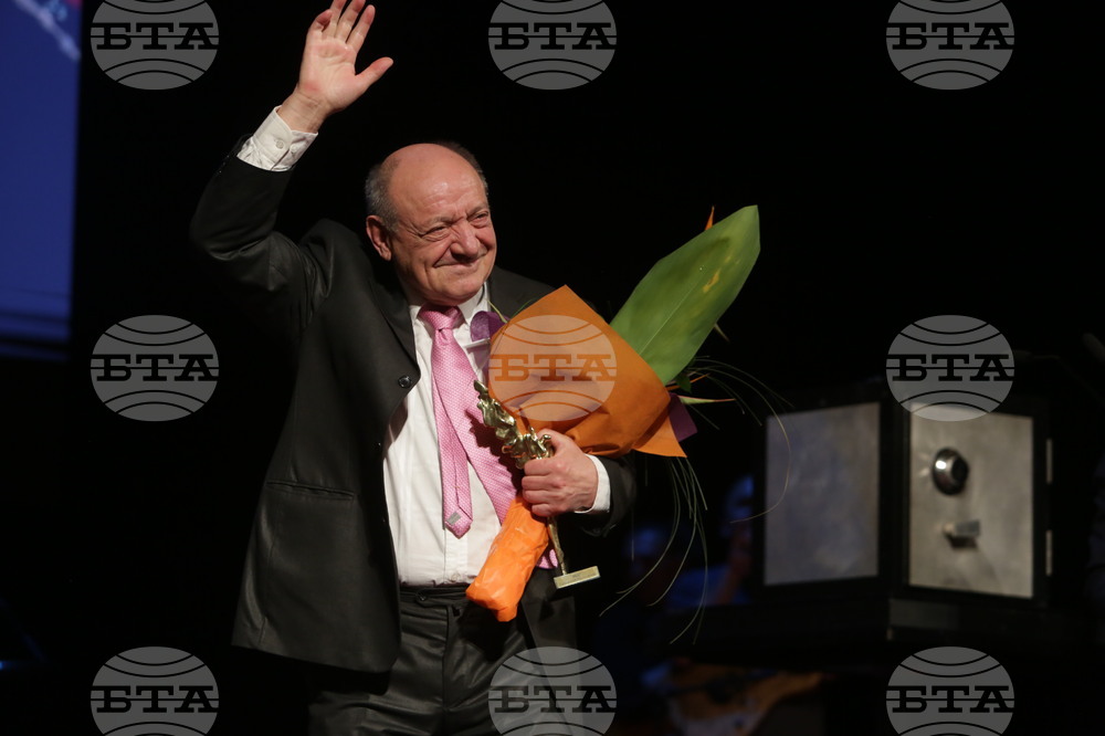 Театрални награди "ИКАР"