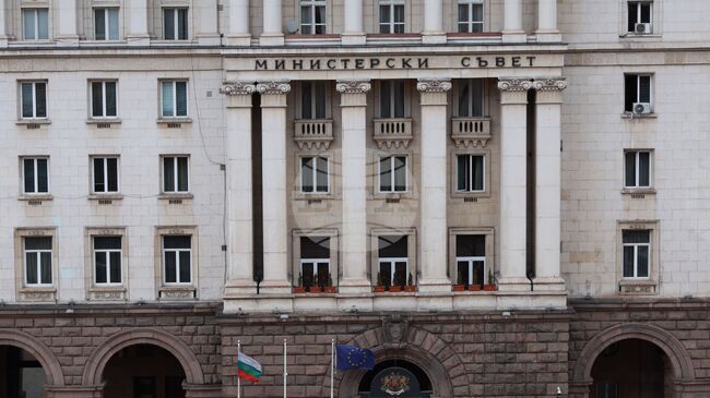 Служебният премиер свиква среща с министрите на енергетиката, икономиката и регионалното развитие във връзка със сметките за ток и цената на водата 