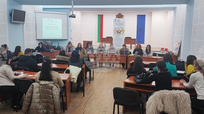 Инвестицията в ранното детско образование е стратегически приоритет за Община Свищов, каза кметът Генчо Генчев