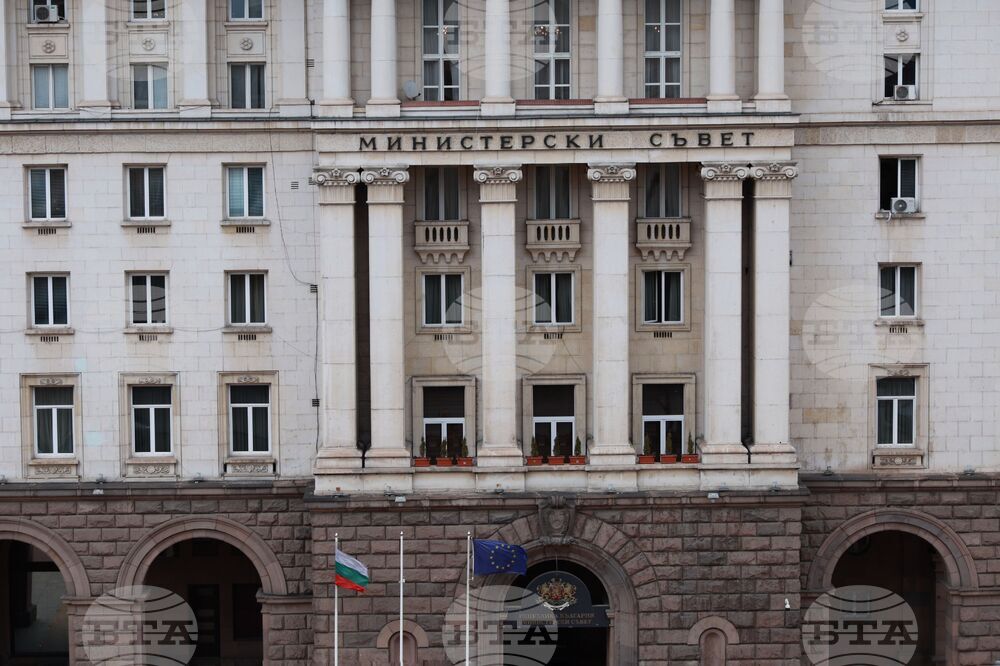 Премиерът Андрей Гюров свиква Съвета по сигурността в 13:00 часа