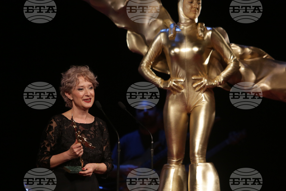 Театрални награди "ИКАР"