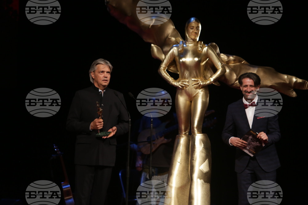 Театрални награди "ИКАР"