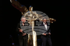 Театрални награди "ИКАР"