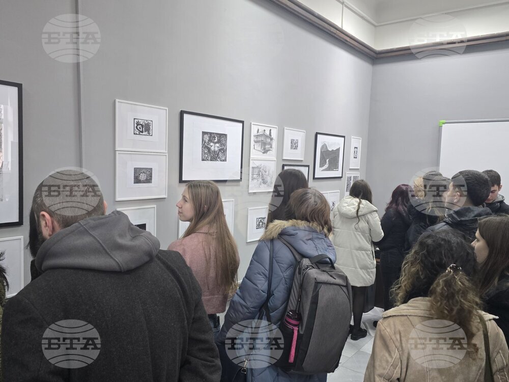 Добрич - ученическа изложба - "Графични диалози"