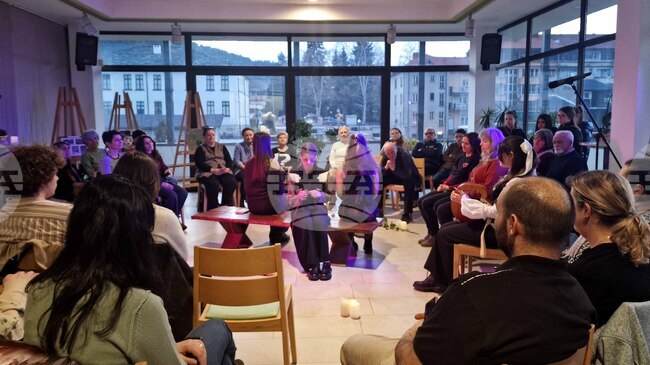 Любовна поезия звуча в Троян в подкрепа на благотворителна кауза