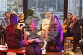 Троян - Вечер на любовната поезия