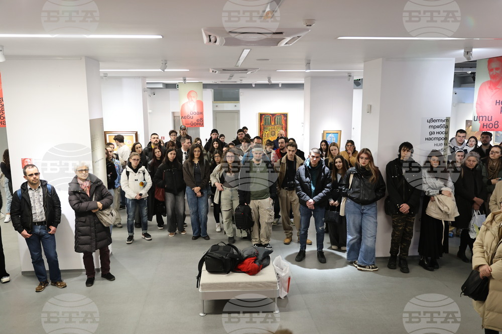 Пловдив - студенти от Академията за музикално, танцово и изобразително изкуство „Проф. Асен Диамандиев“ - дискусия