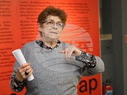 Пловдив - студенти от Академията за музикално, танцово и изобразително изкуство „Проф. Асен Диамандиев“ - дискусия