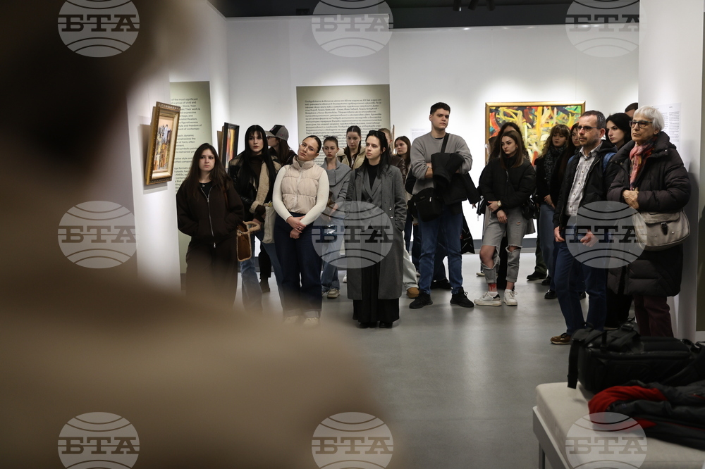 Пловдив - студенти от Академията за музикално, танцово и изобразително изкуство „Проф. Асен Диамандиев“ - дискусия