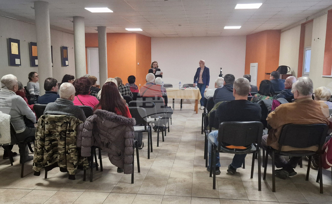 Шумен - Роза Боянова - Народно читалище "Добри Войников-1856"