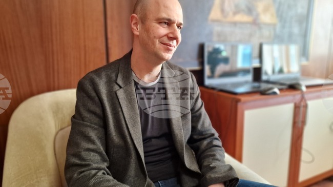 Определяне на съдебни заседатели и продажба на общински жилища на наематели ще разглеждат на заседание съветниците в Перник