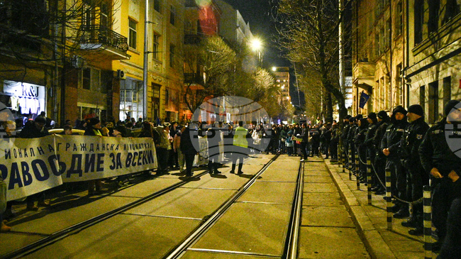 С шествие до ВСС приключи протестът в центъра на София с искане за оставката на и.ф. главен прокурор Борислав Сарафов