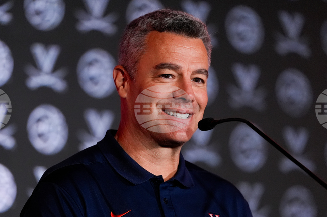 Lakers Bennett Basketball